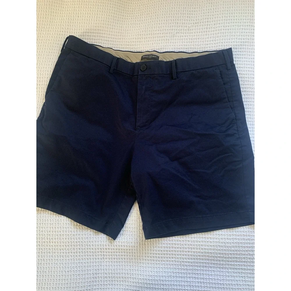 Banana Republic Men's Navy 9
